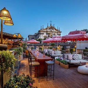 9hotel Cesari Hotel